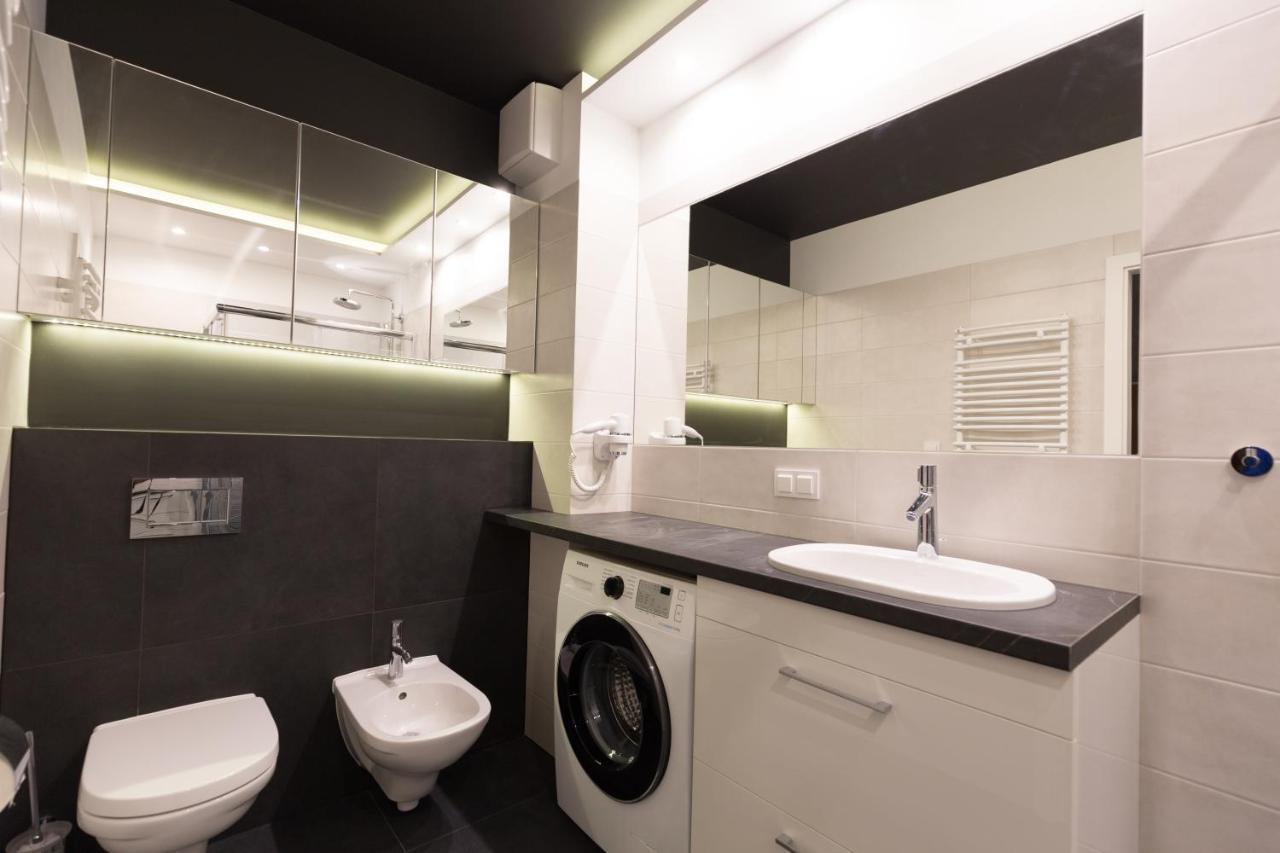 Apartlogy Aura2 78 - Experience Intelligent Living While Travelling Apartment Gdansk Exterior photo