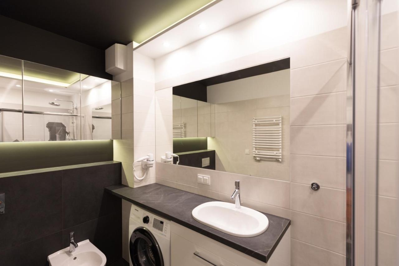 Apartlogy Aura2 78 - Experience Intelligent Living While Travelling Apartment Gdansk Exterior photo